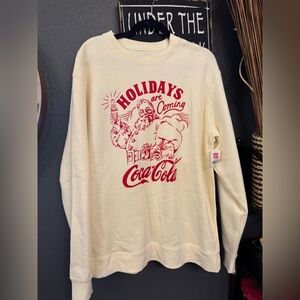 Coca-Cola "Holidays Are Coming" Cream Crewneck Sweatshirt. Large! NWT!